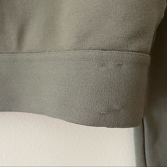 H&M Divided Long Sleeved Crop Top - Picture 7 of 9